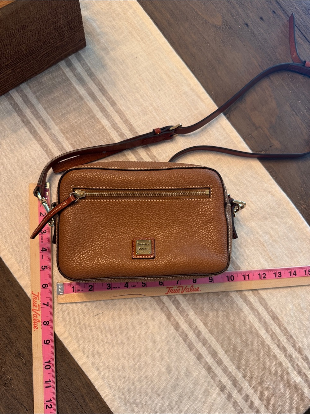 Dooney and Bourke Pebbled Leather Camera Bag Crossbody Tan - Picture 11 of 12